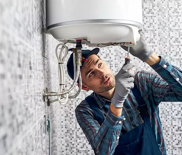 Expert Plumber for Hot Water Tank Maintenance in Dix Hills, NY: Schedule Reliable Maintenance Services with Us