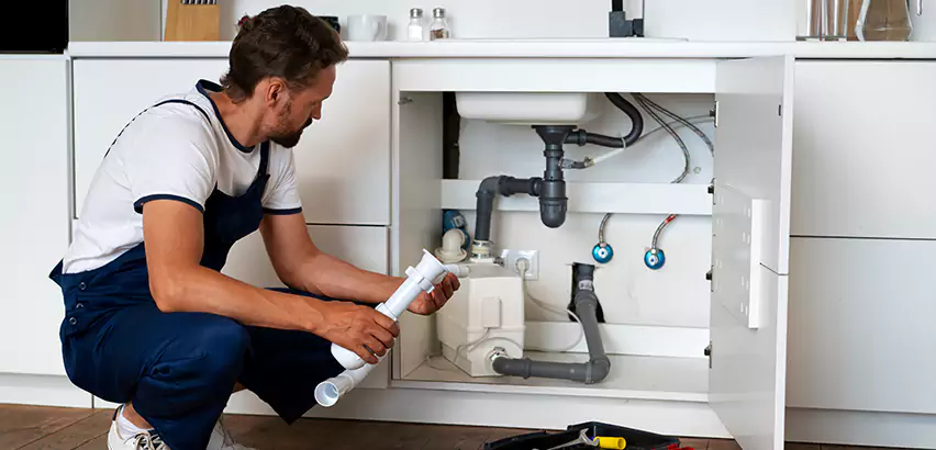 Plumbers for Frozen Pipes in Dix Hills